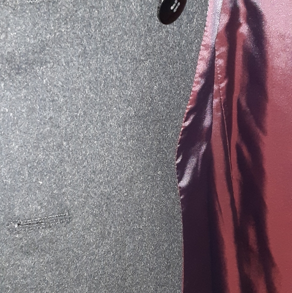 A Liz Claiborne Classic /Selling for a dear friend - Picture 8 of 8